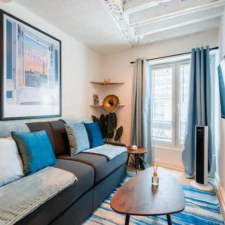 Amazing Studio On The Most Prestigious Street Paris Extérieur photo