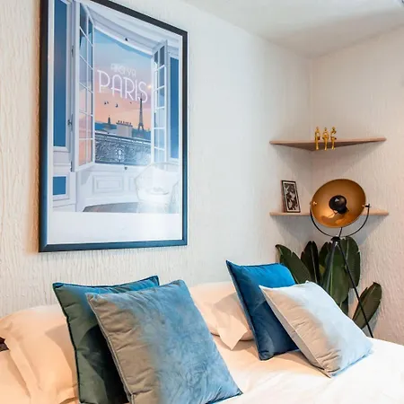 Amazing Studio On The Most Prestigious Street Paris Extérieur photo